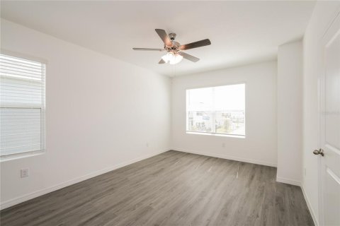 Townhouse in Wesley Chapel, Florida 3 bedrooms, 115.94 sq.m. № 1771291 - photo 8