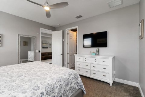 House in Sarasota, Florida 4 bedrooms, 201.41 sq.m. № 1805653 - photo 23