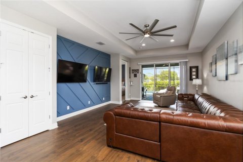 House in Sarasota, Florida 4 bedrooms, 201.41 sq.m. № 1805653 - photo 16