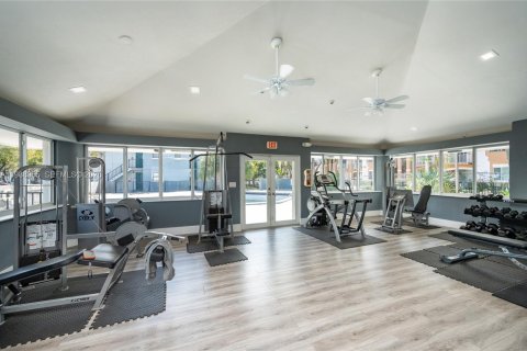 Купить кондоминиум в Хайалиа, Флорида 2 спальни, 80.82м2, № 2051874 - фото 19
