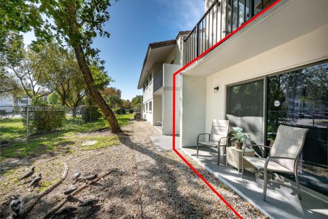 Купить кондоминиум в Хайалиа, Флорида 2 спальни, 80.82м2, № 2051874 - фото 4