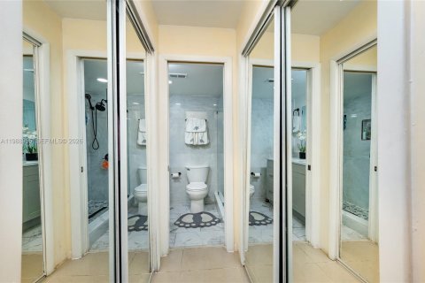 Купить кондоминиум в Хайалиа, Флорида 2 спальни, 80.82м2, № 2051874 - фото 15