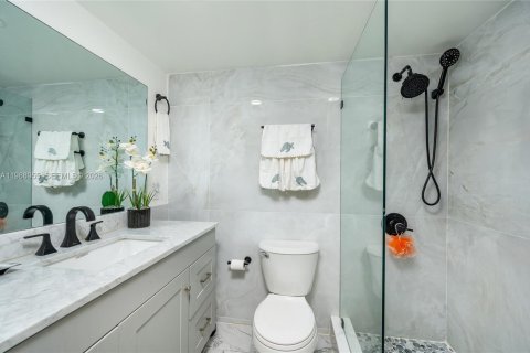Купить кондоминиум в Хайалиа, Флорида 2 спальни, 80.82м2, № 2051874 - фото 16