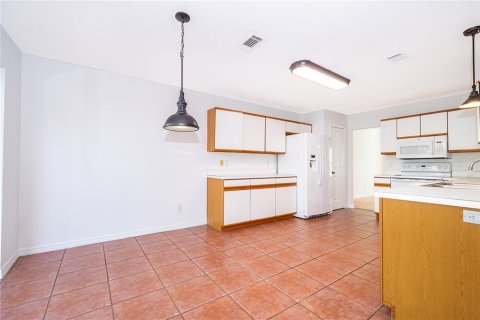 Casa en venta en Lake Mary, Florida, 3 dormitorios, 188.41 m2 № 2356157 - foto 22