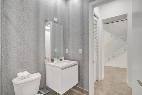 Купить виллу или дом в Дорал, Флорида 5 спален, 336.68м2, № 1748172 - фото 29