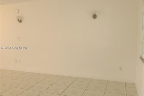 Apartment in Miami, Florida 1 bedroom, 88.63 sq.m. № 2081377 - photo 8
