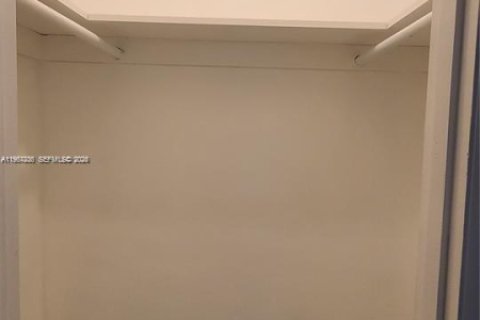 Apartment in Miami, Florida 1 bedroom, 88.63 sq.m. № 2081377 - photo 11