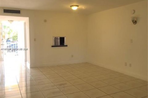 Apartment in Miami, Florida 1 bedroom, 88.63 sq.m. № 2081377 - photo 5