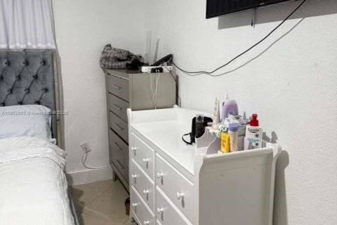 Villa ou maison à vendre à Miami, Floride: 4 chambres, 169.83 m2 № 1954078 - photo 24