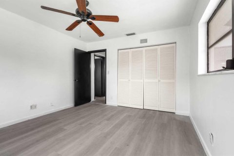 Villa ou maison à vendre à Coral Springs, Floride: 4 chambres, 188.96 m2 № 2245754 - photo 24