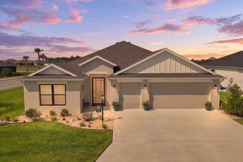 Villa ou maison à The Villages, Floride 3 chambres, 182 m2 № 2314577