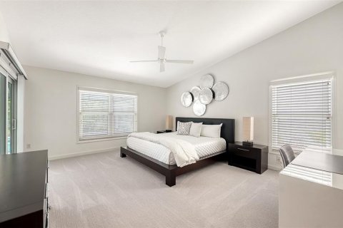 House in Sarasota, Florida 3 bedrooms, 255.95 sq.m. № 2155832 - photo 25