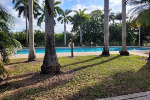 Condominio en venta en Miami, Florida, 1 dormitorio, 64.1 m2 № 1731217 - foto 4
