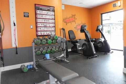 Condo in Hollywood, Florida, 2 bedrooms № 2246610 - photo 19