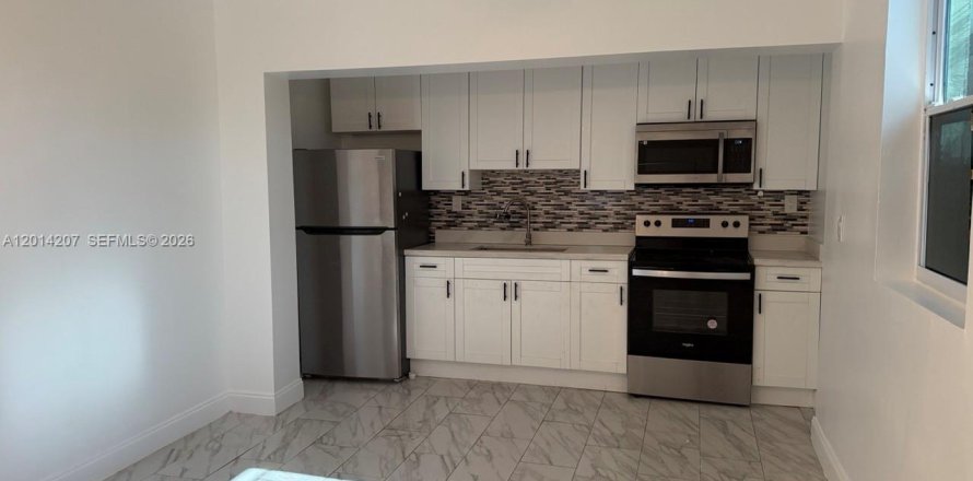 Studio à Miami, Floride № 2076214