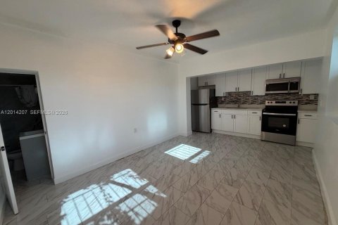Appartement à louer à Miami, Floride: 231.79 m2 № 2076214 - photo 3