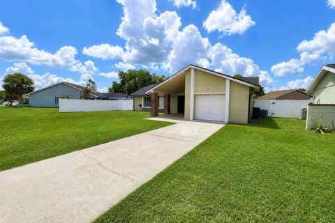 Casa en venta en Kissimmee, Florida, 3 dormitorios, 113.15 m2 № 2237324 - foto 2