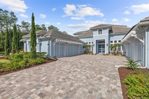 House in Ormond Beach, Florida 5 bedrooms, 506.69 sq.m. № 2108763 - photo 2