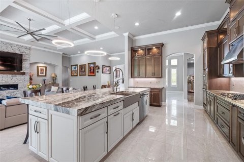 House in Ormond Beach, Florida 5 bedrooms, 506.69 sq.m. № 2108763 - photo 20