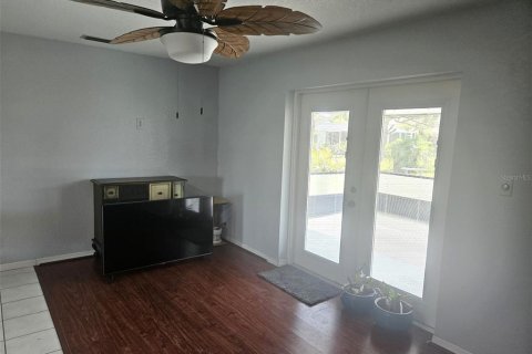 House in Port Charlotte, Florida 2 bedrooms, 118.08 sq.m. № 1865861 - photo 14