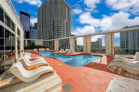Condo in Miami, Florida, 1 bedroom  № 1802837 - photo 7