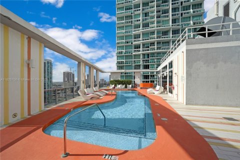 Condo in Miami, Florida, 1 bedroom  № 1802837 - photo 6
