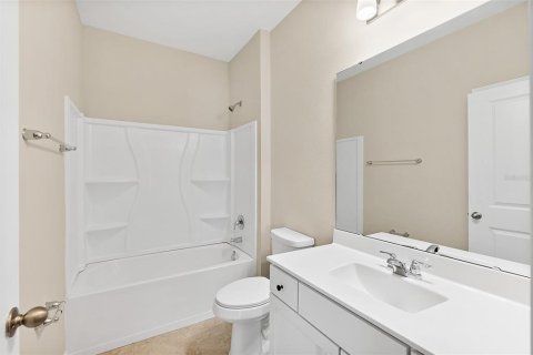 House in Palm Coast, Florida 3 bedrooms, 173.17 sq.m. № 1688372 - photo 18