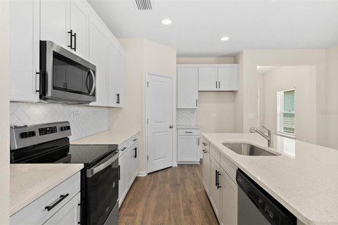 House in Palm Coast, Florida 3 bedrooms, 173.17 sq.m. № 1688372 - photo 7