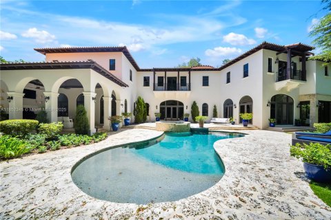 House in Miami, Florida 7 bedrooms, 622.63 sq.m. № 1878394 - photo 6