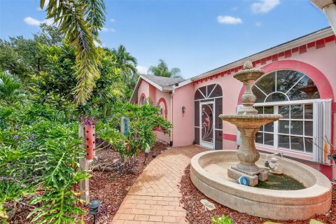 Villa ou maison à vendre à Port Charlotte, Floride: 3 chambres, 235.14 m2 № 1918292 - photo 9