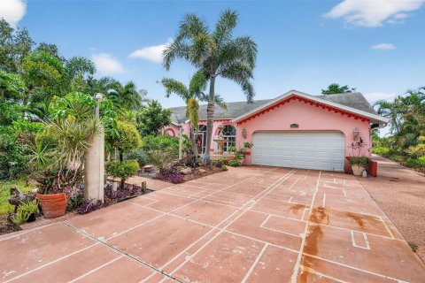 Villa ou maison à vendre à Port Charlotte, Floride: 3 chambres, 235.14 m2 № 1918292 - photo 6