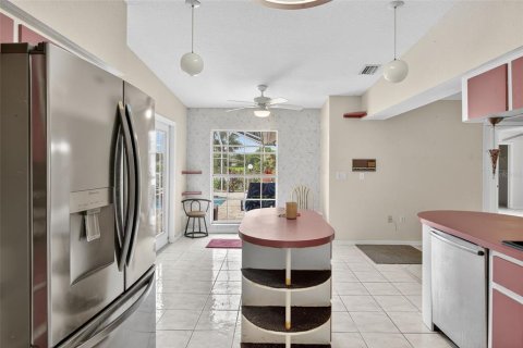 Villa ou maison à vendre à Port Charlotte, Floride: 3 chambres, 235.14 m2 № 1918292 - photo 29