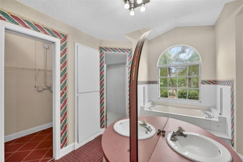 Villa ou maison à vendre à Port Charlotte, Floride: 3 chambres, 235.14 m2 № 1918292 - photo 18