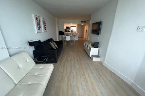 Copropriété à louer à Miami Beach, Floride: 1 chambre, 70.61 m2 № 339273 - photo 1