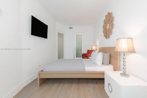 Copropriété à louer à Miami Beach, Floride: 1 chambre, 70.61 m2 № 339273 - photo 2