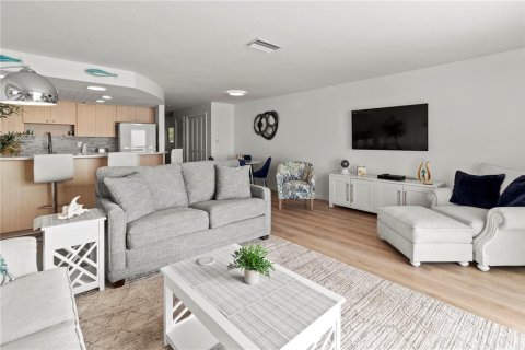 Condo in Longboat Key, Florida, 1 bedroom  № 1532748 - photo 30