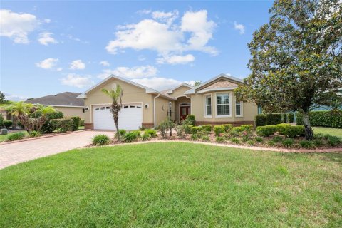 House in Ocala, Florida 3 bedrooms, 186.73 sq.m. № 2199090 - photo 3