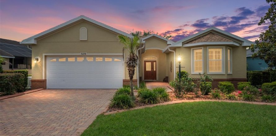 House in Ocala, Florida 3 bedrooms, 186.73 sq.m. № 2199090