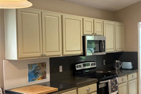 House in Sanford, Florida 3 bedrooms, 174.1 sq.m. № 2390919 - photo 5