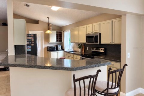 House in Sanford, Florida 3 bedrooms, 174.1 sq.m. № 2390919 - photo 3