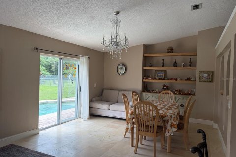 House in Sanford, Florida 3 bedrooms, 174.1 sq.m. № 2390919 - photo 6