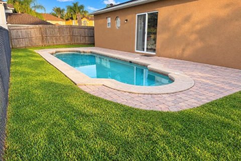 House in Sanford, Florida 3 bedrooms, 174.1 sq.m. № 2390919 - photo 15