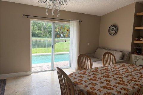 House in Sanford, Florida 3 bedrooms, 174.1 sq.m. № 2390919 - photo 7