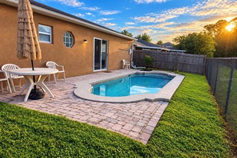 House in Sanford, Florida 3 bedrooms, 174.1 sq.m. № 2390919 - photo 14