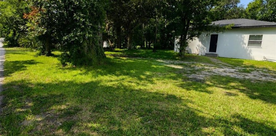 Land in Daytona Beach, Florida № 2221450