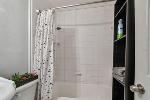 Casa en venta en Saint Petersburg, Florida, 2 dormitorios, 88.44 m2 № 1884800 - foto 18