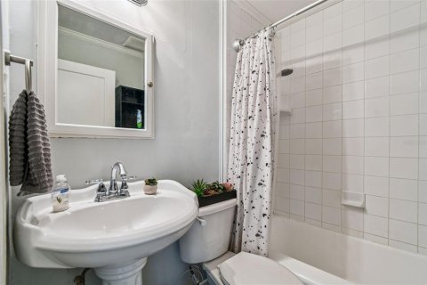 Casa en venta en Saint Petersburg, Florida, 2 dormitorios, 88.44 m2 № 1884800 - foto 17