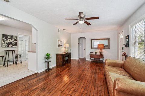 Casa en venta en Saint Petersburg, Florida, 2 dormitorios, 88.44 m2 № 1884800 - foto 11