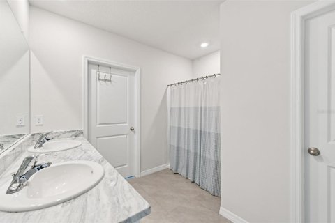 Villa ou maison à vendre à Bradenton, Floride: 5 chambres, 248.42 m2 № 2430336 - photo 18