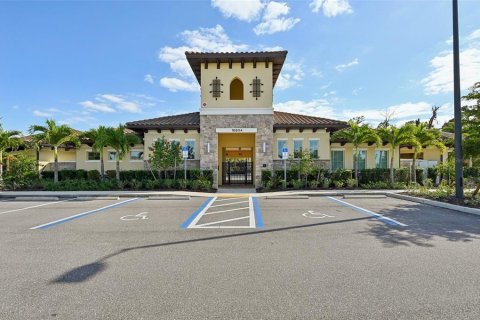 Villa ou maison à vendre à Bradenton, Floride: 5 chambres, 248.42 m2 № 2430336 - photo 29